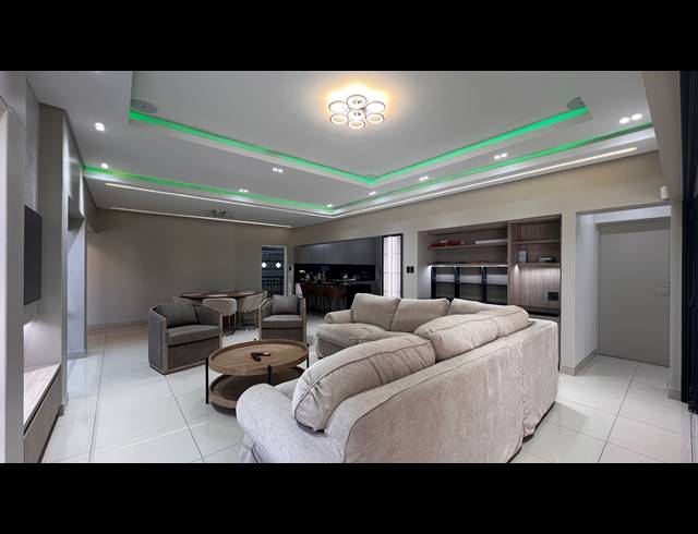 5 BEDROOM HOUSE FOR SALE IN MALMESBURY RURAL